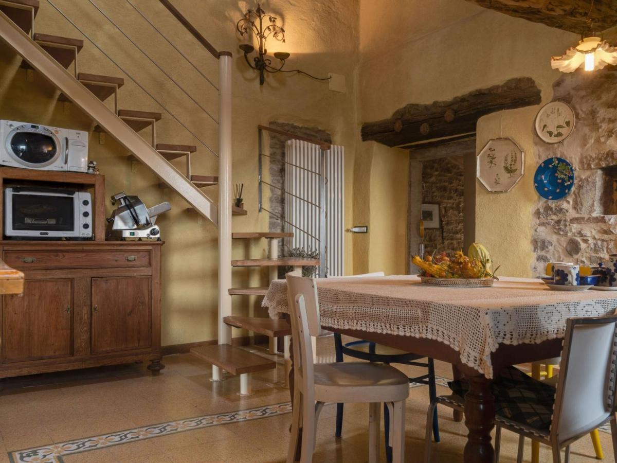 Soulful Holiday Home In Modena Wth Garden Rum bild